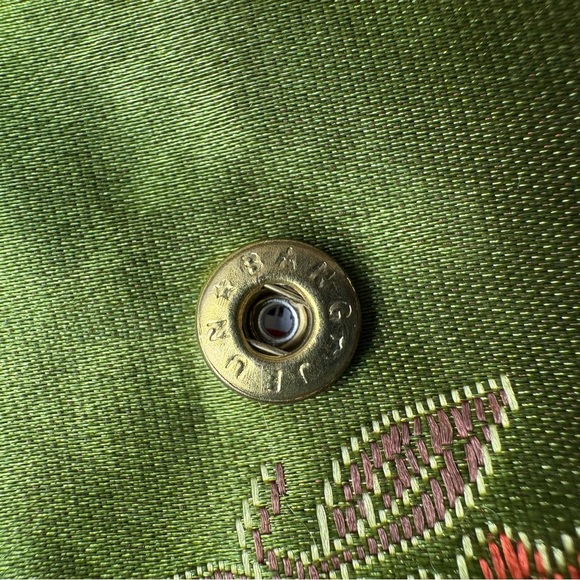 Chinese Silk Frog Pouch-Green Floral with Gold Frog Charm - Great For Small Gift - Picture 11 of 12